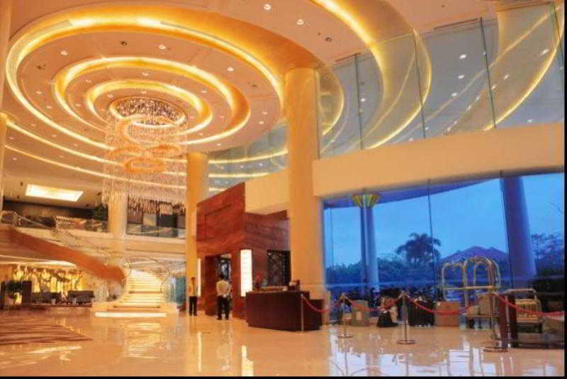Golden Shining New Century Grand Hotel Beihai Extérieur photo